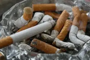 how smoking affects female and male fertility